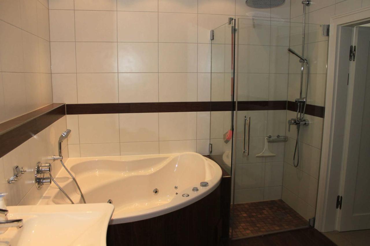 זאסניץ Ruegen Star Appartements De Luxe מראה חיצוני תמונה